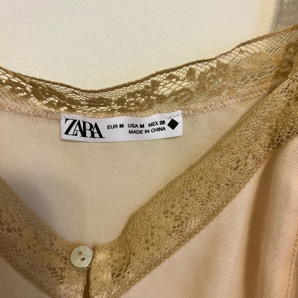 2/$25 Zara - Cream Camisole Tank Top with Tan Lace Trim - Picture 5 of 6